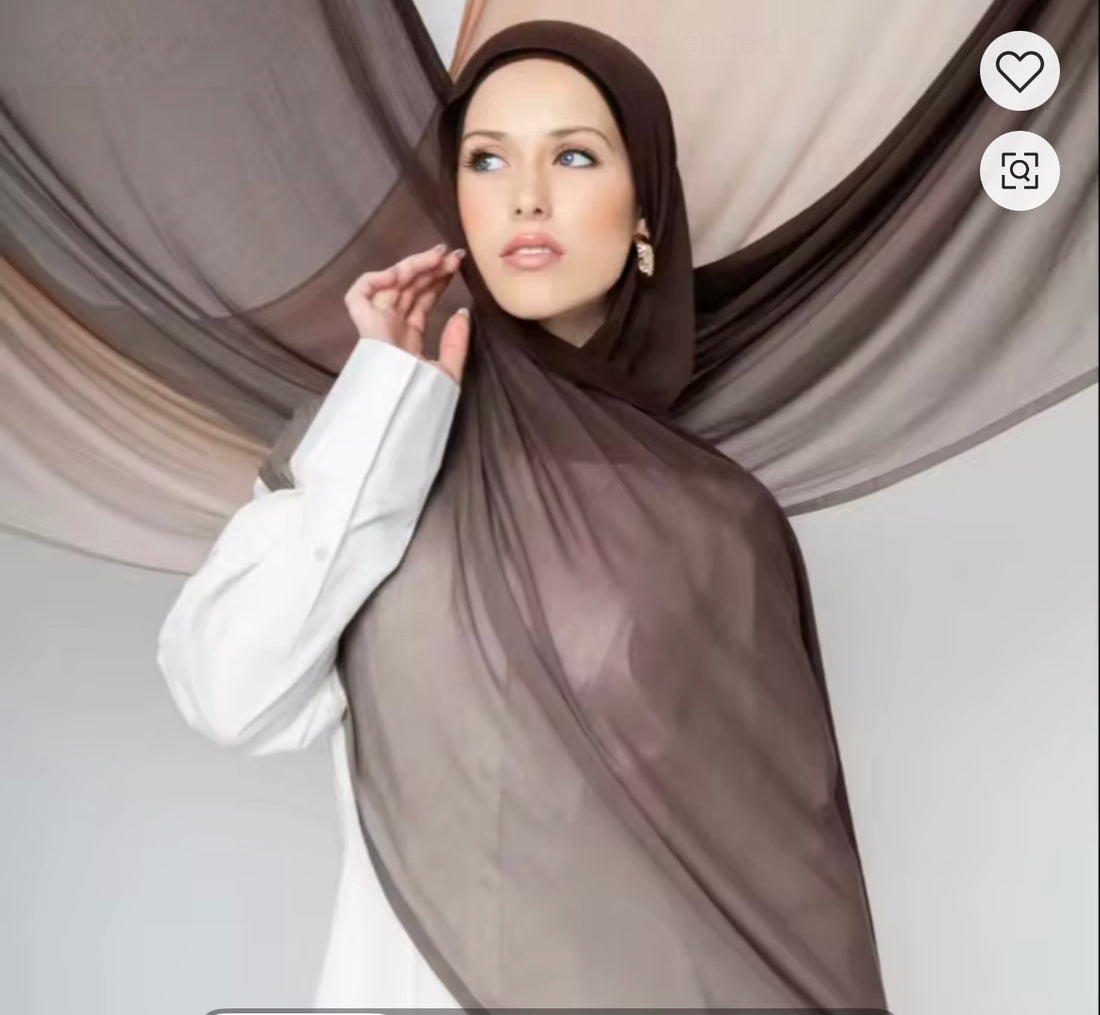 Model hijab