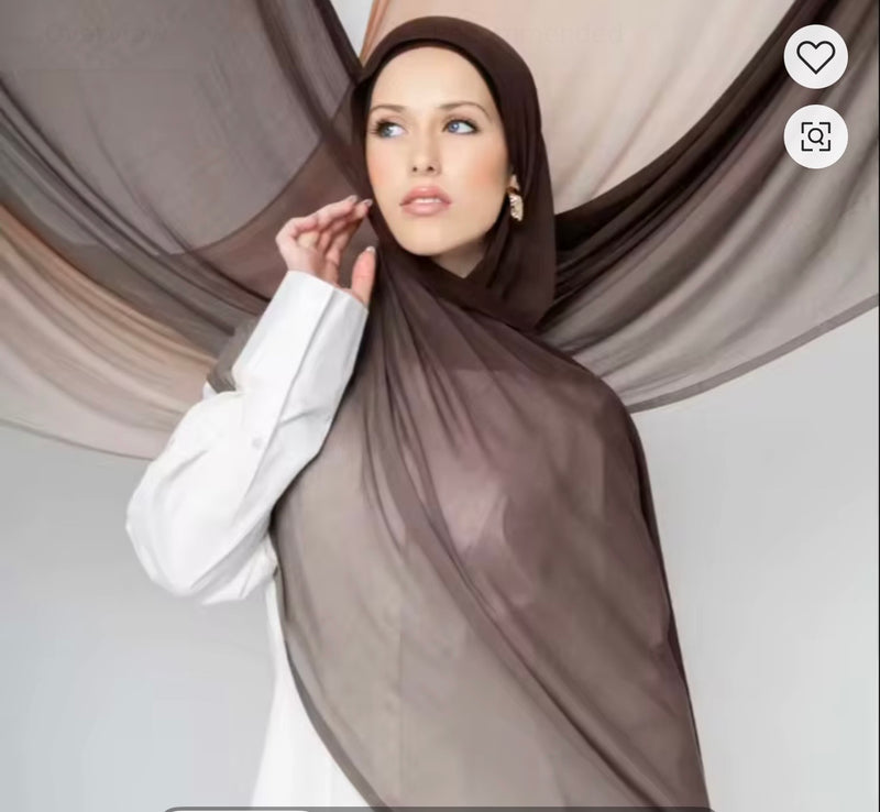 Model hijab