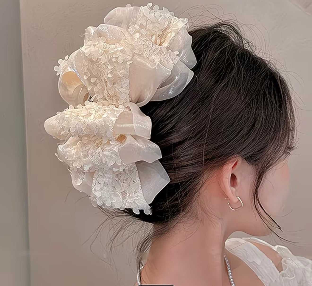 Elegant Floral Hair Claw Clips